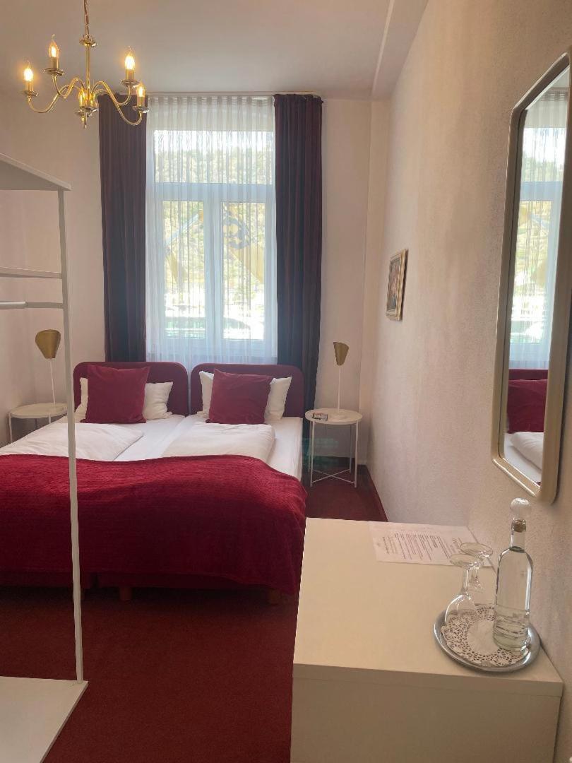 Hotel Zum Goldenen Loewen Sankt Goar Habitación foto